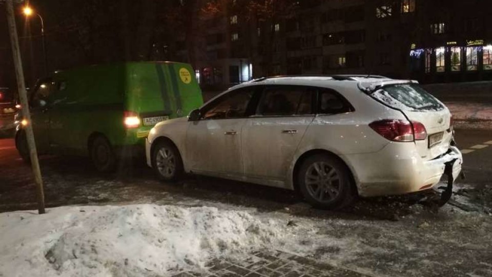 У Луцьку машина інкасаторів потрапила в аварію. ФОТО