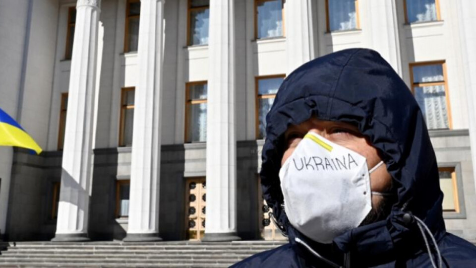В Україні на коронавірус захворіло ще 6088 людей, померло 102