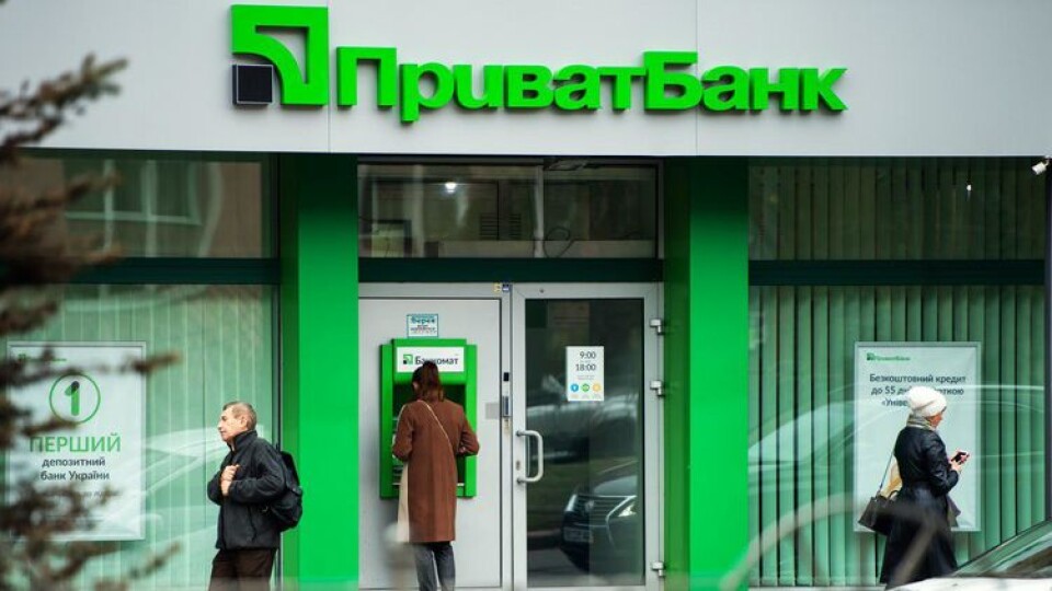 У ПриватБанку та Ощадбанку — масштабні збої в роботі сервісів