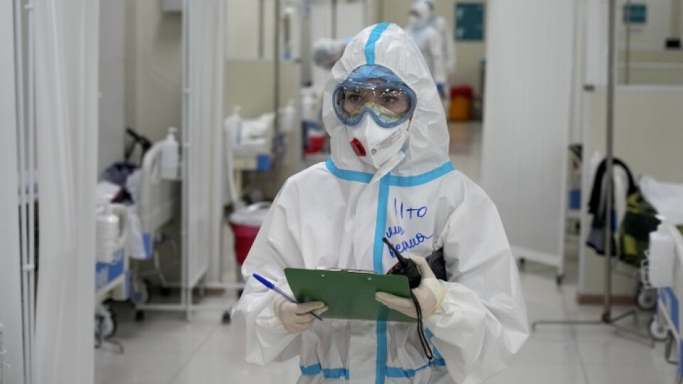 Коронавірус в Україні: 7 464 нових хворих та 326 смертей