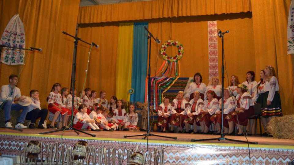 Співи, танці та «Ярмаркові посиденьки»: як село на Волині престольне свято відгуляло. ФОТО, ВІДЕО