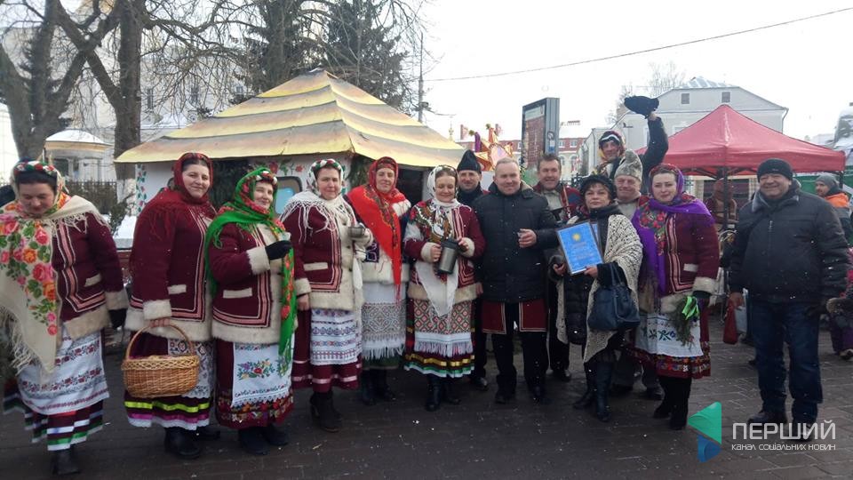 У центрі Луцька стартував фестиваль колядок. ФОТО