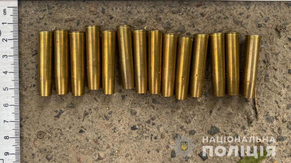 У Луцьку жінка у підвалі багатоповерхівки знайшла ящик з боєприпасами