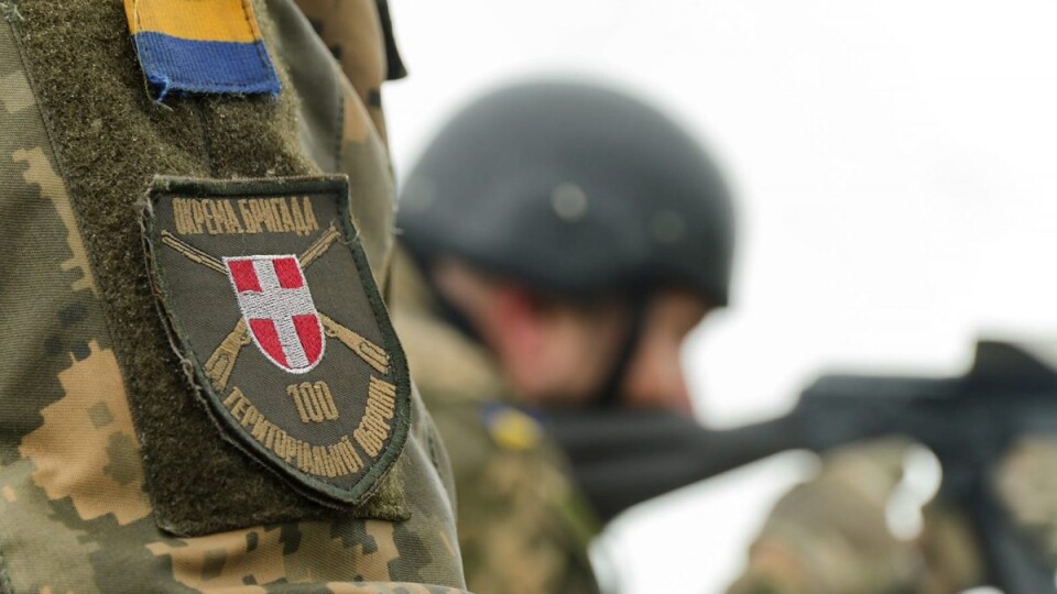 Волинські військові привітали жінок з Днем матері. ВІДЕО