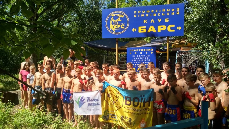 Як вихованці «Воїна» готувалися до Чемпіонату Європи з бойового самбо у спортклубі «Барс». ВІДЕО