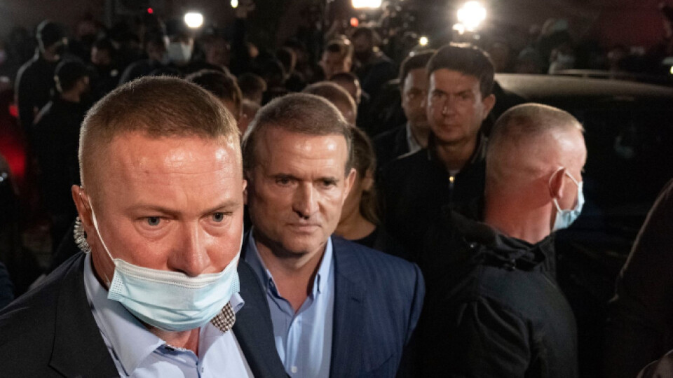 Суд відправив Медведчука на цілодобовий домашній арешт