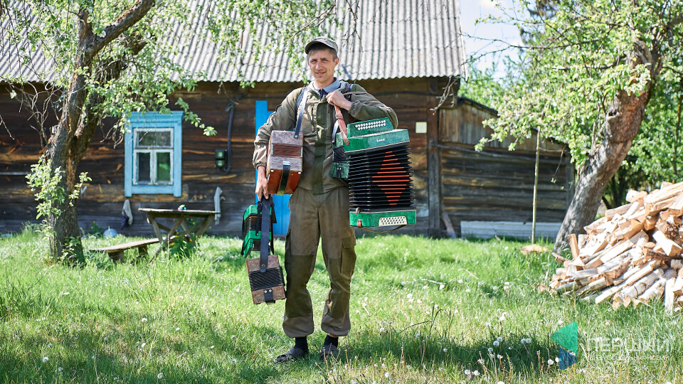І Мона Ліза там - в рушниках.  Хоцунь. ЗАНЕСЛО В СЕЛО