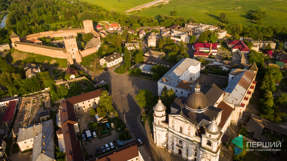 Старе місто Луцька з висоти пташиного польоту