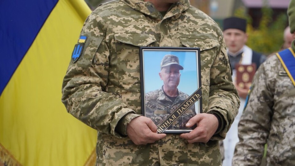 У громаді на Волині провели в останню дорогу полеглого воїна Володимира Ващенка. ФОТО