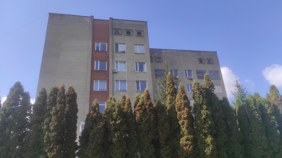 У інфекційному шпиталі в Боголюбах перебуває 92 хворих на ковід. Яка там ситуація