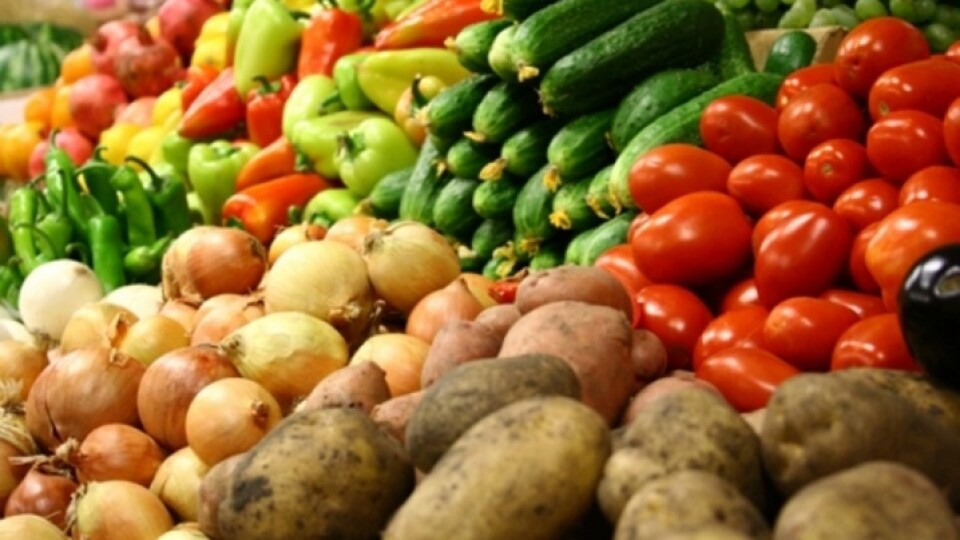 «Запускати по 20-30 чоловік». У Луцьку просять відновити роботу продуктових ринків