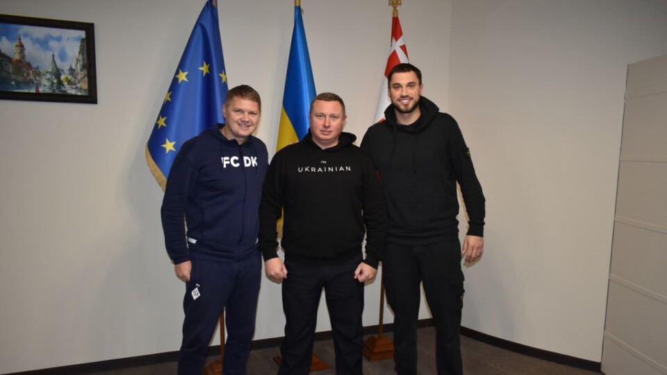 На Волинь приїхали привітати військових відомі футболісти Михалик та Бущан. ФОТО
