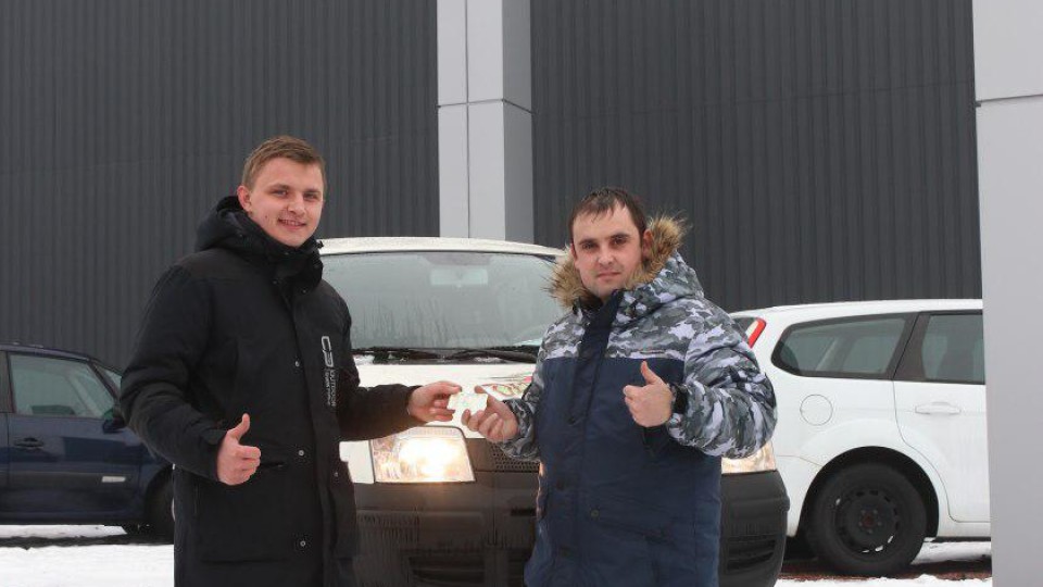 «Розмитнили одну, пригнав вже другу». Як працює WEST AUTO HUB біля Луцька