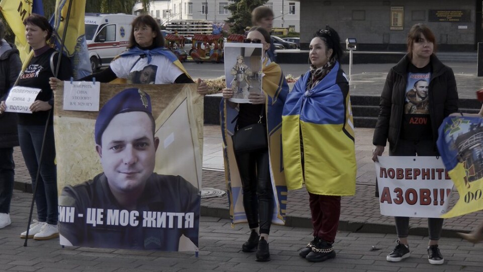 У Луцьку відбулася акція на підтримку полонених захисників Маріуполя