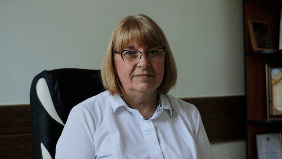 Скандал у Луцькій стоматполіклініці: директорка написала заяву на звільнення