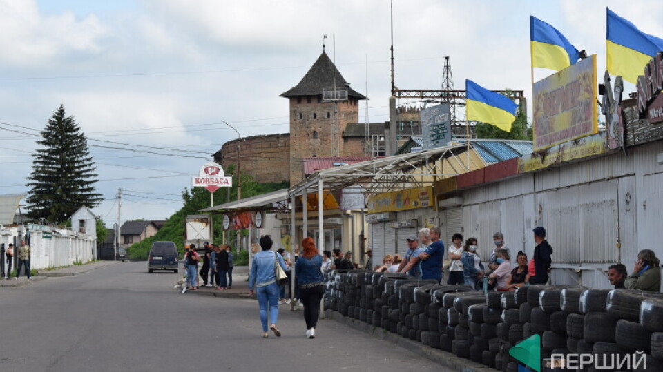 Сиротинська попередила про силовий демонтаж на Старому ринку. Підприємці написали заяву у поліцію