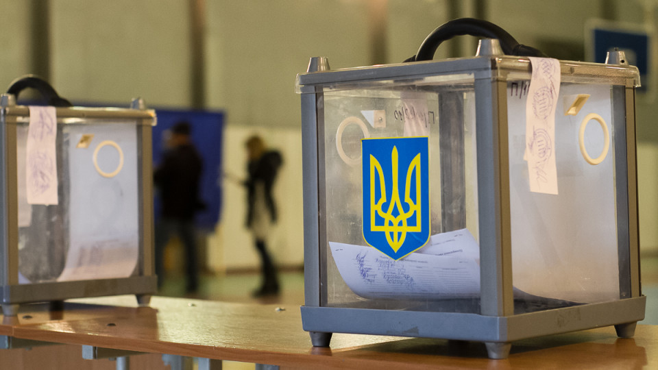 Без фото, відео та агітації. Як правильно голосувати на виборах. ПЕРШИЙ У ПОМІЧ