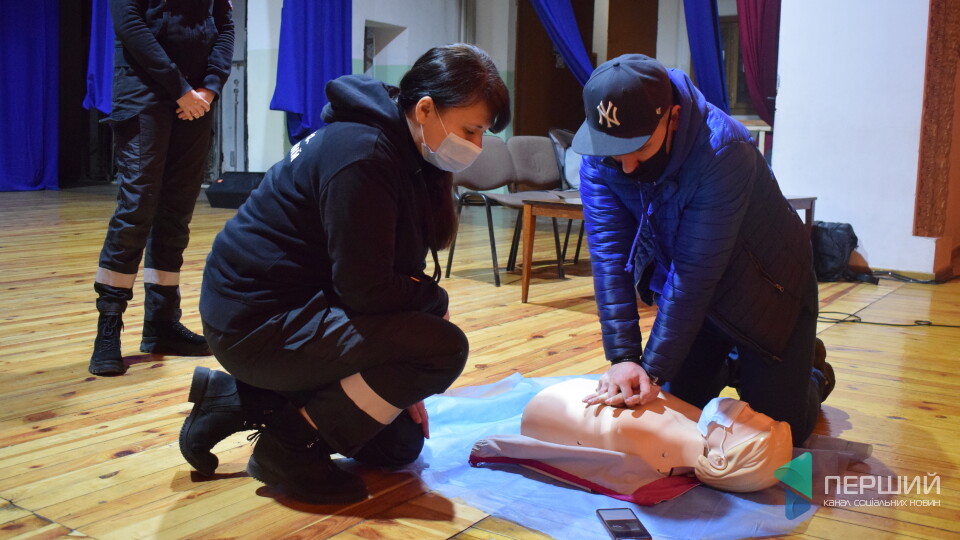 Лучан безплатно вчать домедичній допомозі. Де і як відвідати такий захід