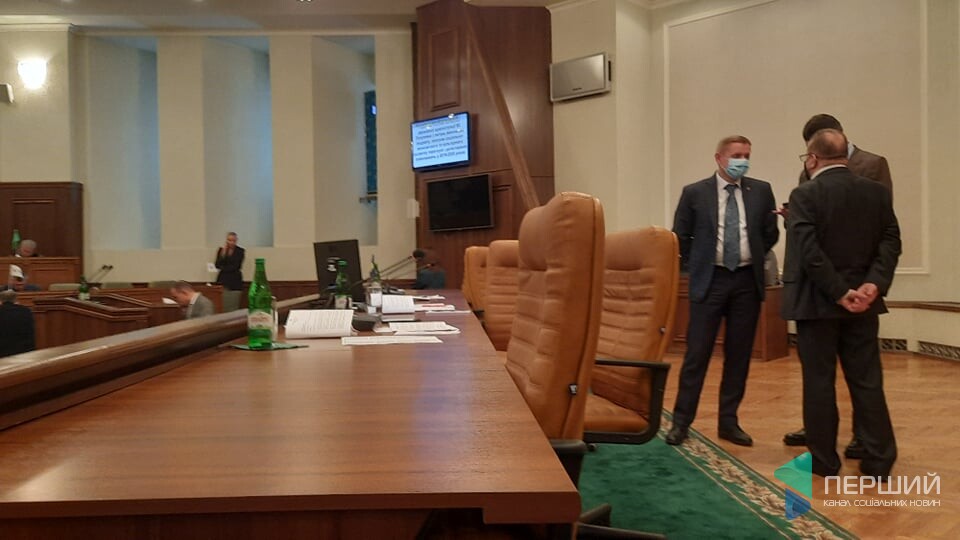 Волинські депутати можуть висловити недовіру Юрію Погуляйку