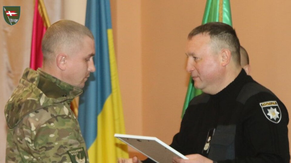 Військові волинської бригади отримали нагороди від головного поліцейського Харківщини. ФОТО
