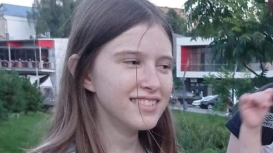 Вийшла зі школи, а додому не повернулася. У Луцьку зникла семикласниця
