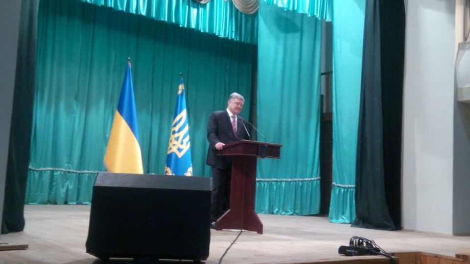 Порошенко в Рожищі розповів, як реформував медицину в селах