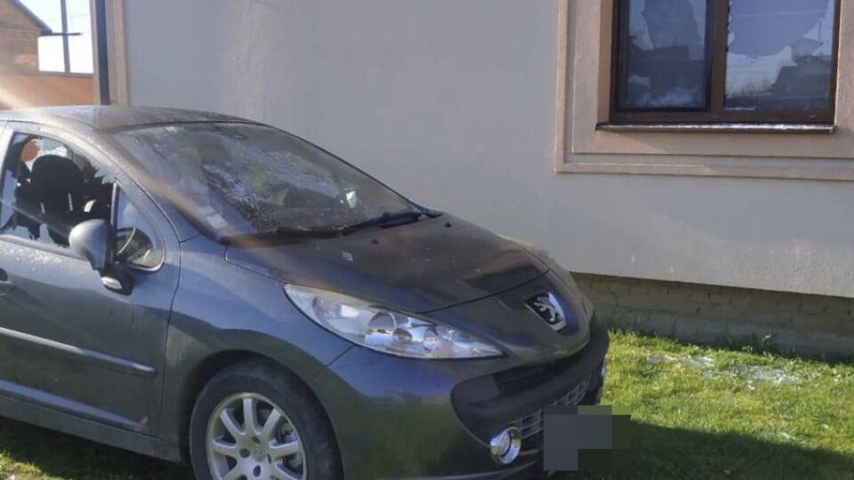 Погрожував і стріляв: п'яний чоловік вдерся до чужого будинку у Боголюбах