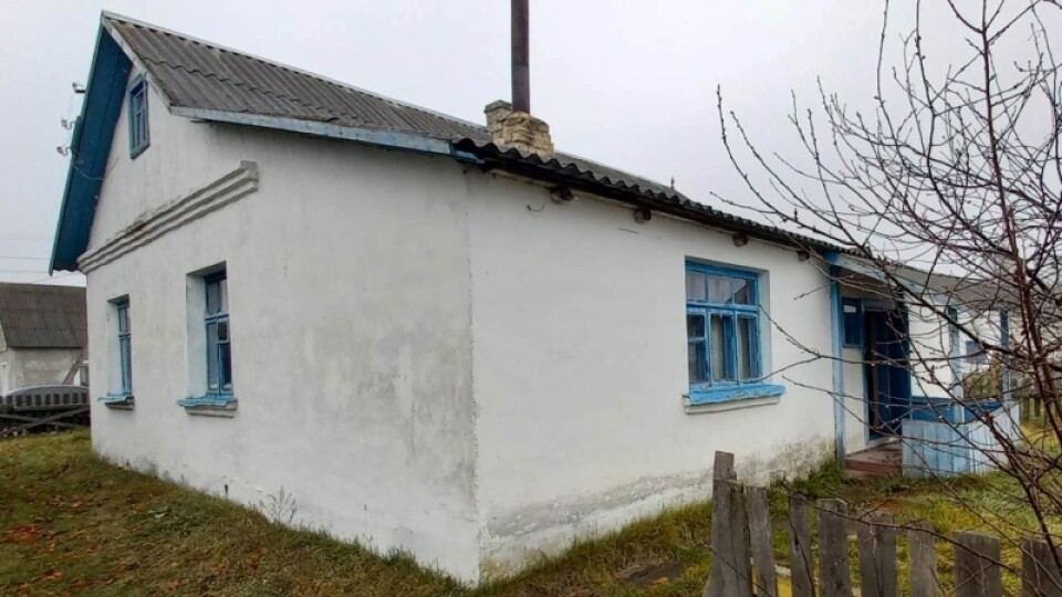 У громаді на Волині для трьох дітей-сиріт купили житло. ФОТО
