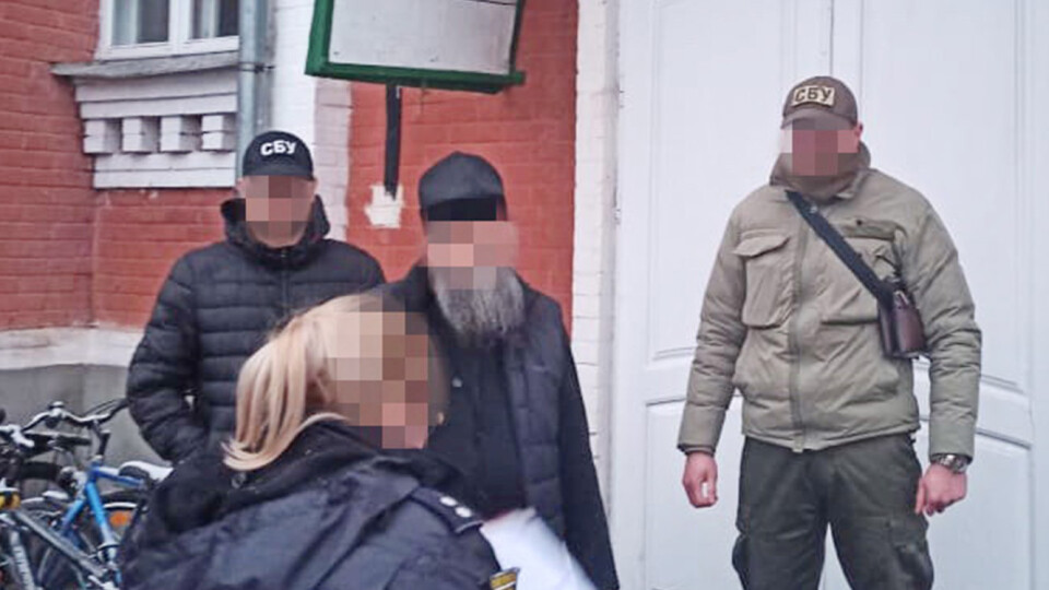 Мав анонімний профіль у фейсбуці: СБУ повідомила про підозру ректору Почаївської семінарії упц мп
