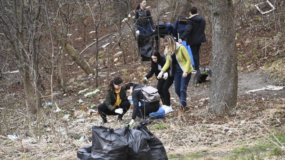 У  Луцьку 19 квітня –  загальноміське прибирання. Питають, де необхідно навести лад