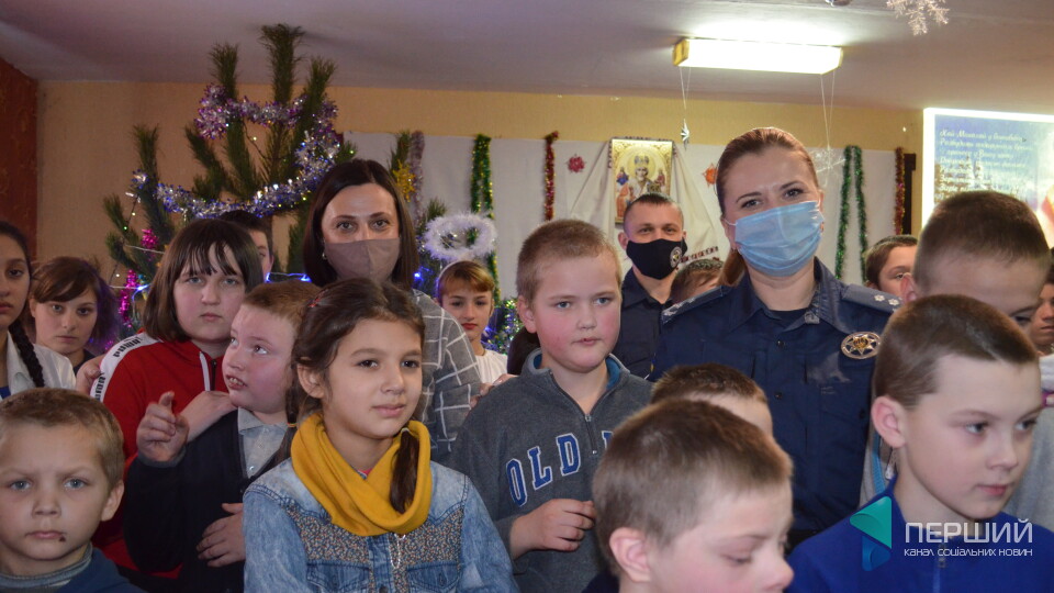 Їм треба турбота. Школа-інтернат у Заболотті приймала помічників Миколая