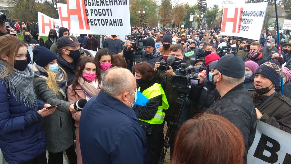 «7 тисяч людей можуть втратити роботу». Чого вимагають волинські ресторатори