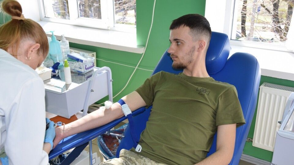 Волинські прикордонники здали кров для поранених побратимів. ФОТО