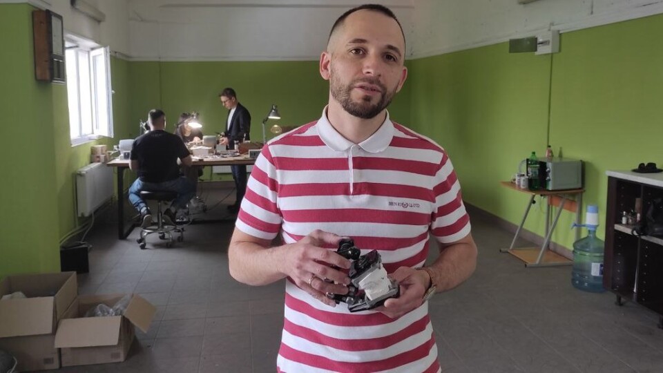 Виготовляють ортодонтичні апарати: на Волинь переїхало підприємство з Харкова