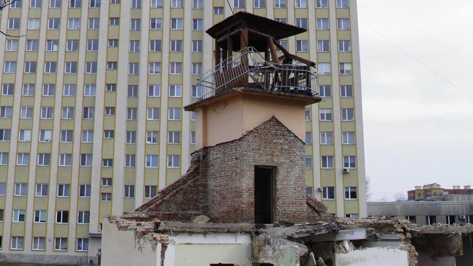 Нащо зруйнували стару рятувальну станцію у Луцьку