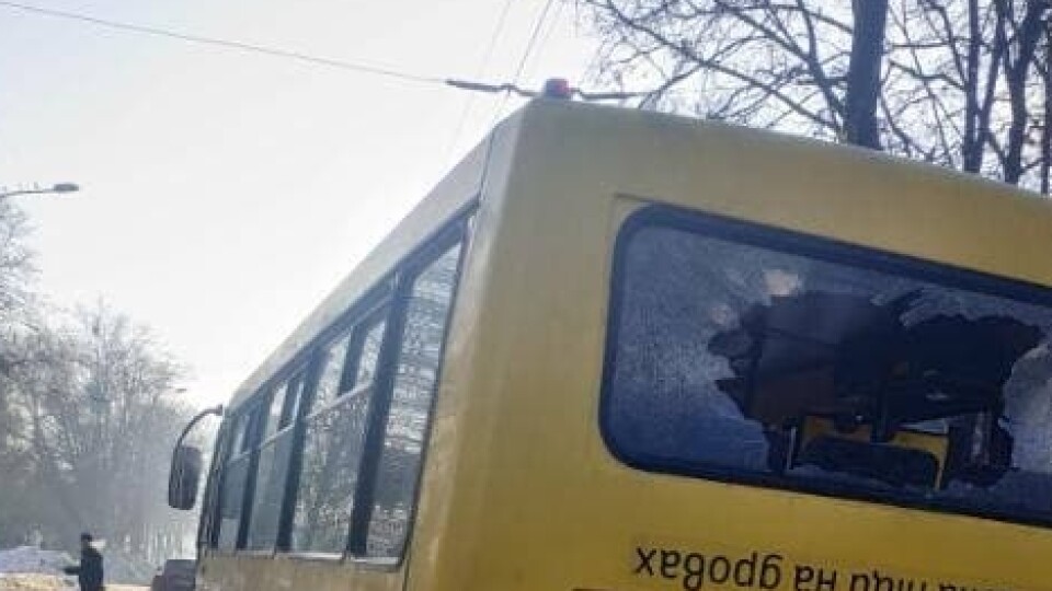 У Луцьку на проспекті Молоді сталася подвійна ДТП. Зіткнулися дві маршрутки та авто