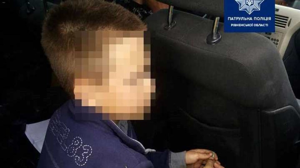 На Волині дитина втекла від бабусі, яка зловживала алкоголем