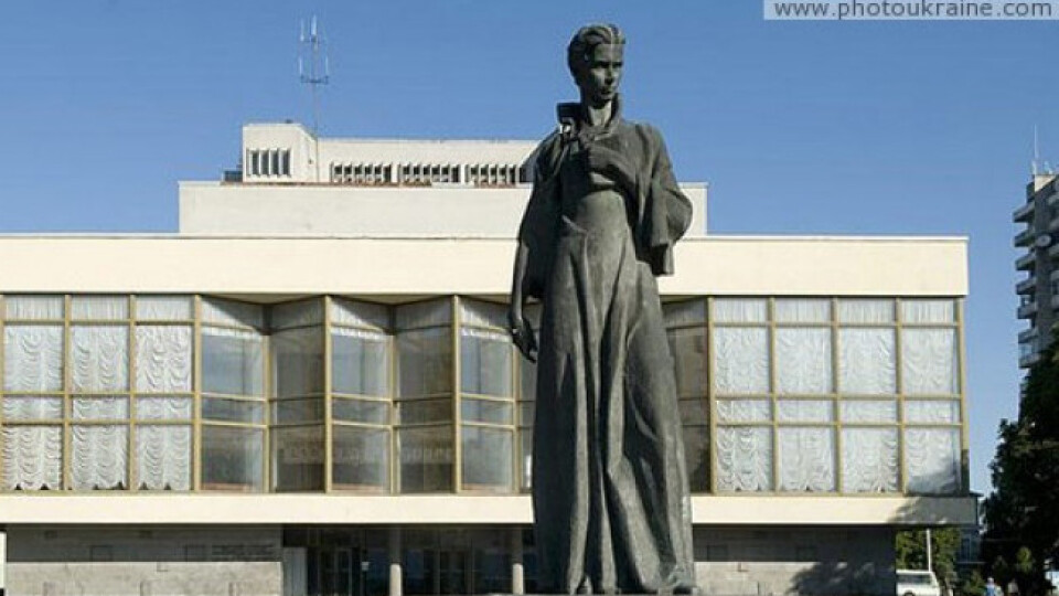У Луцьку хочуть поміняти місцями Тараса Шевченка і Лесю Українку