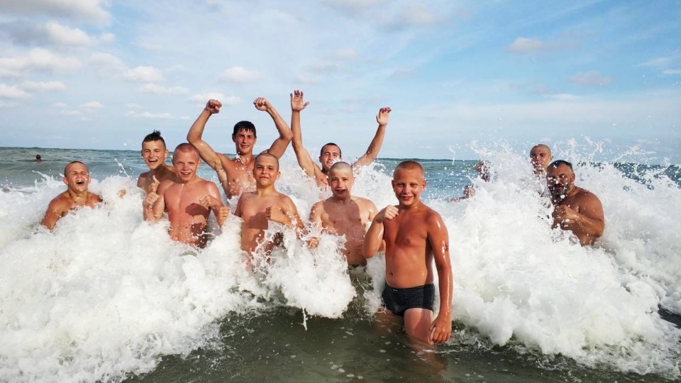 Як волинські «воїни» відпочивали на морі. ФОТО