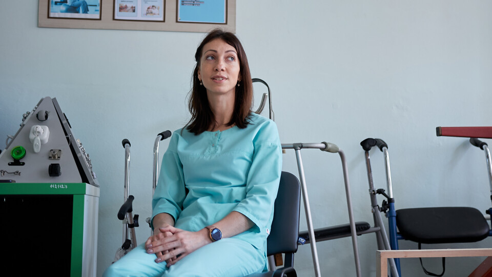 «Росіяни били батька і стріляли йому біля вух на очах в онуків». Історія лікарки з Херсона