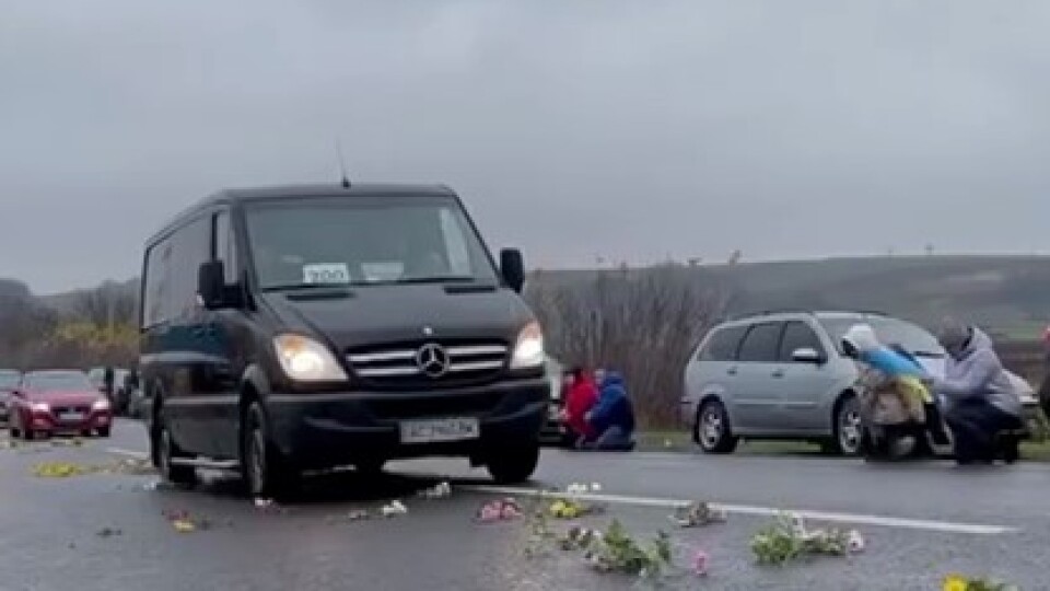 На Волині зустріли полеглого Захисника з Нововолинська. ВІДЕО