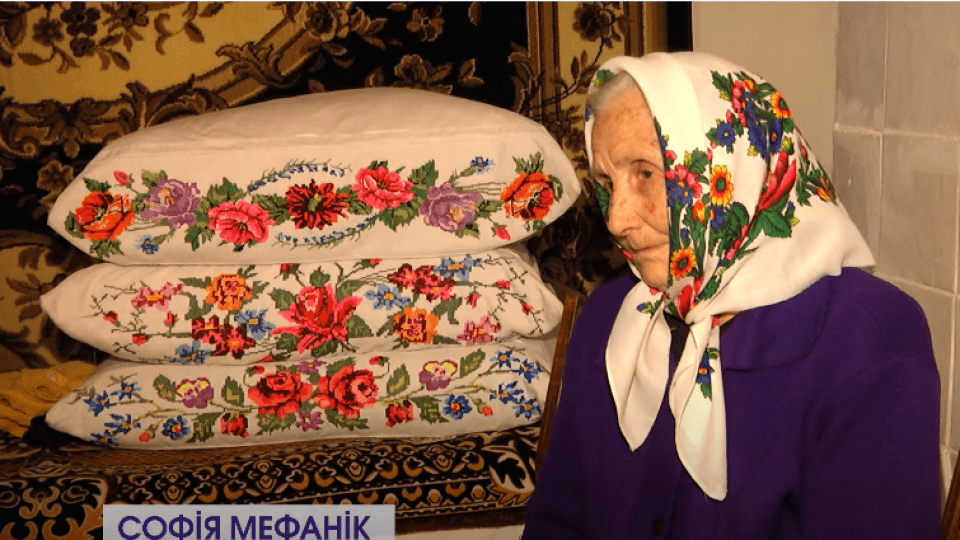 Полька і 200 кілометрів пішки: 85-річна волинянка розповіла, як бути жвавою до пенсії