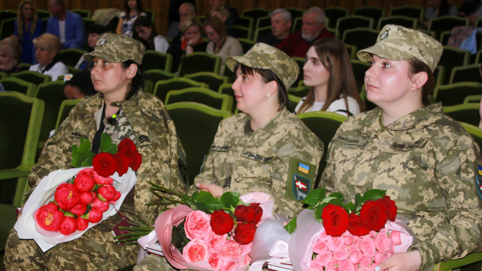 «Берегині України»: військовослужбовиць волинської бригади нагородили орденами. ФОТО