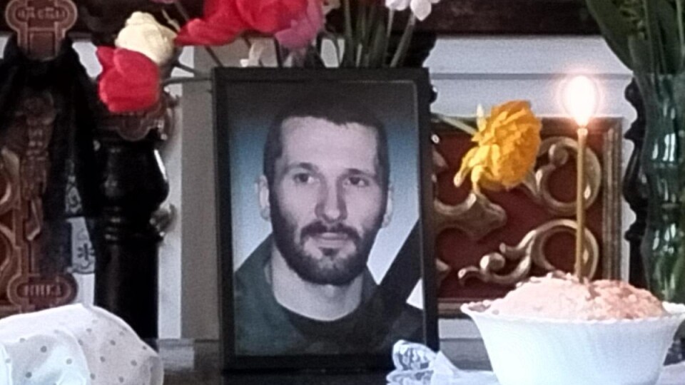 На Волині в останню земну дорогу провели воїна Олександра Зінчука. ФОТО