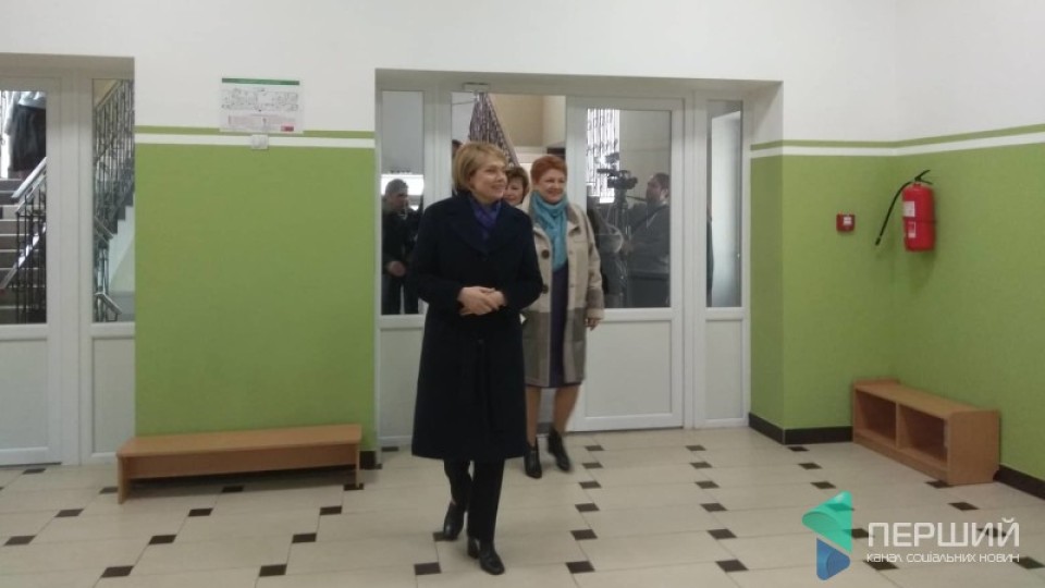 Гриневич заявила, що у луцькій школі №27 можуть навчатися у дві зміни