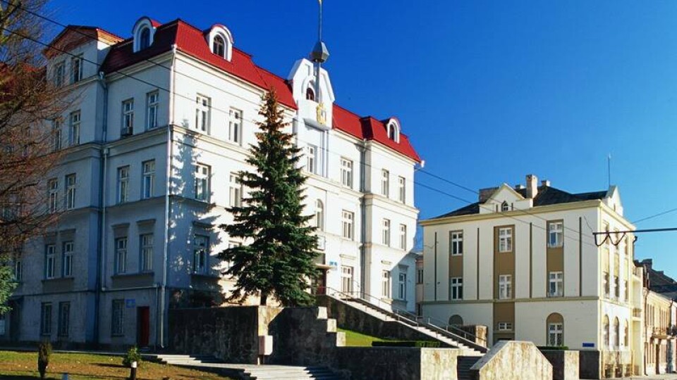 Розповіли, чи отримують премії працівники Луцькради