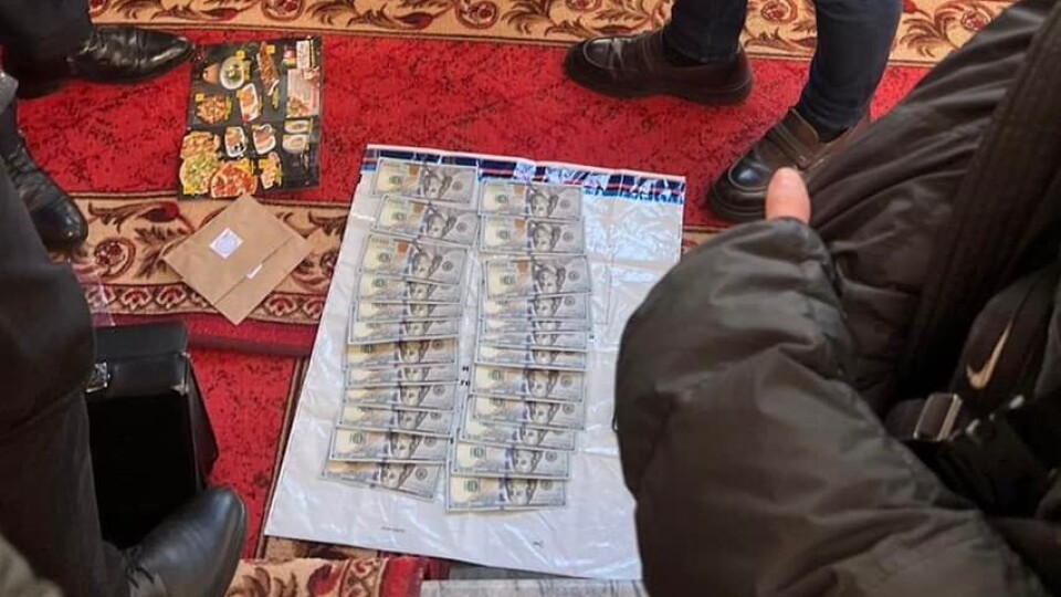 Заступнику голови Ковельської РДА, якого зловили на хабарі, повідомили про підозру