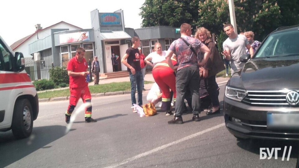 У Володимирі автівка на пішоході збила дитину