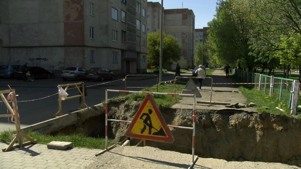 У Луцьку жителі чотирьох багатоповерхівок — п'ять днів без гарячої води