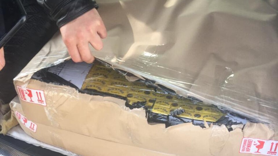 На Волині директора центру позашкільної освіти затримали із контрабандою цигарок, - ЗМІ